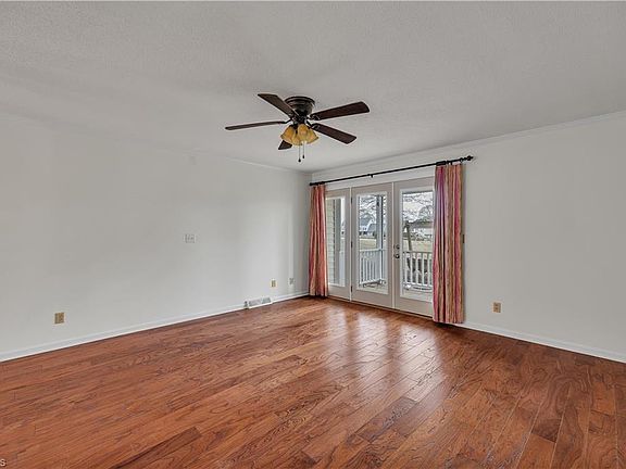 4th image of 417 Eastwood Dr