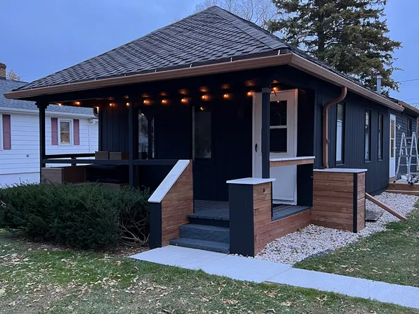 (undisclosed Address), Green Bay, WI 54303