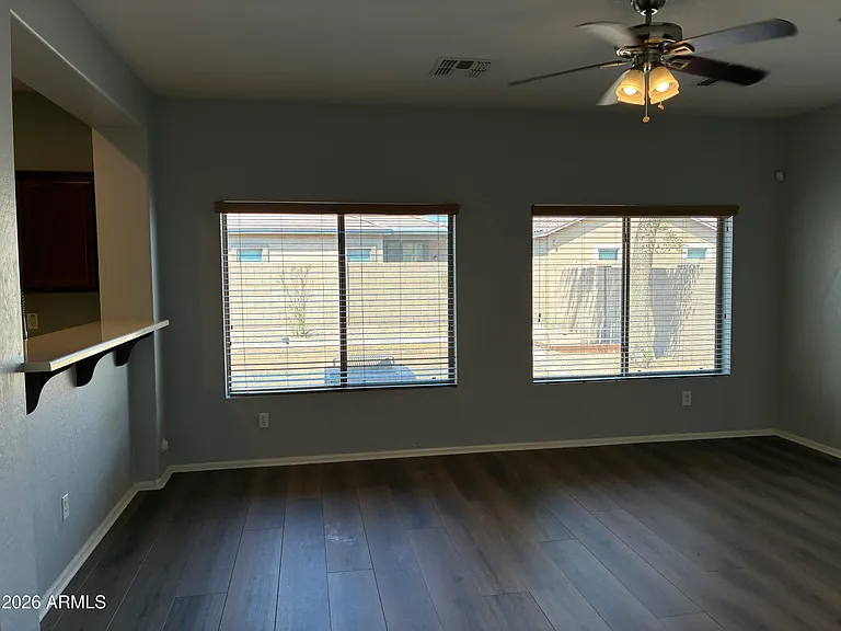 928 E Randy St — Photo 10