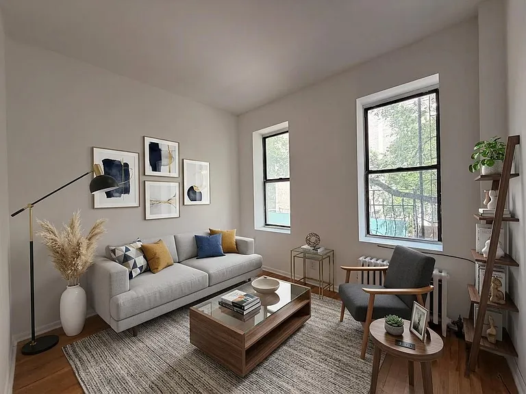 328 E 15th St #6 — Photo 1