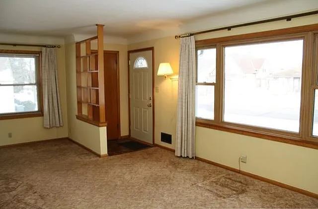 3 bed, 1300 sqft, $1,950 — Photo 4