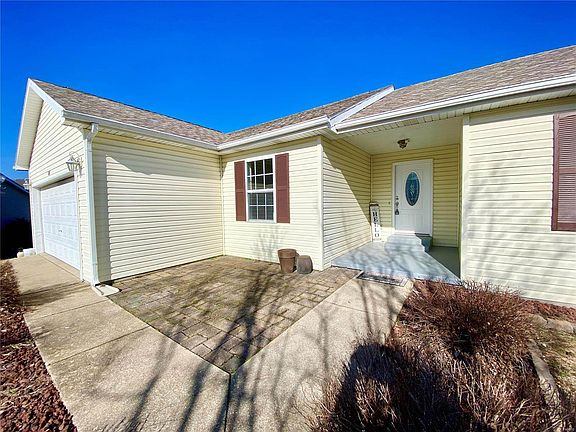 4th image of 103 Heather Ct