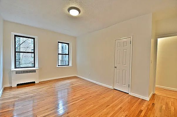 2nd image of 185 E 162nd St APT 5H