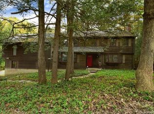 14 Berkshire Way, Simsbury, CT 06070
