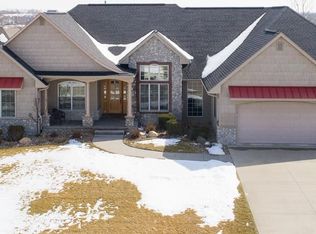 5215 Elderton Dr, Marion, IA 52302
