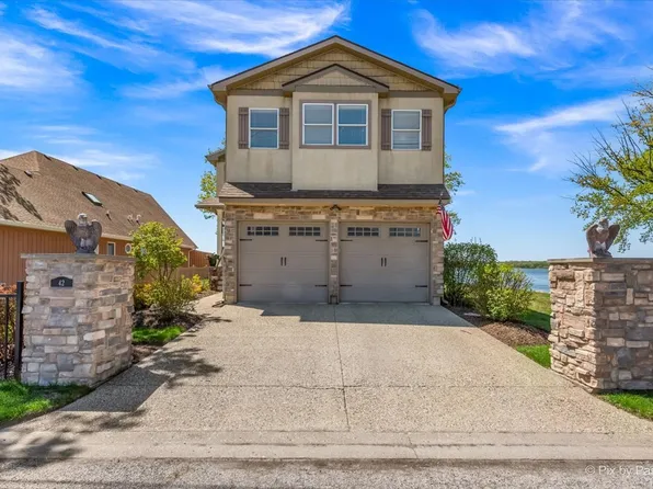 42 S Pistakee Lake Rd, Fox Lake, IL 60020
