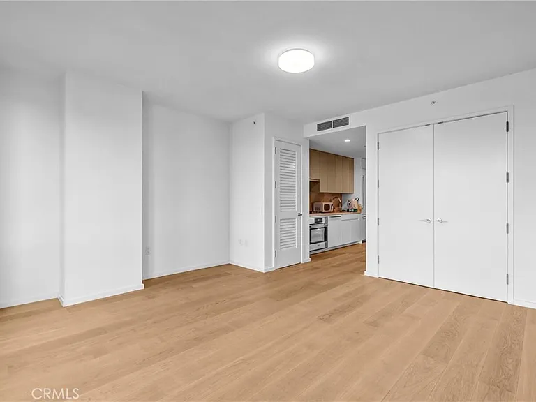 877 Francisco St #1818 — Photo 11