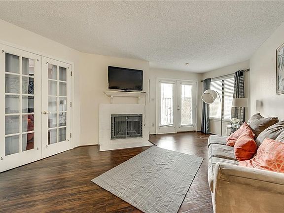 3rd image of 2314 Bamboo Dr
