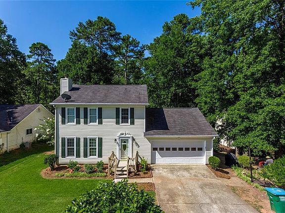 3rd image of 2635 Sims Crest Ct