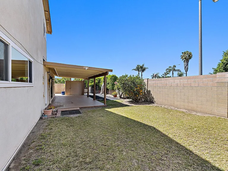 629 S Vicki Ln — Photo 15