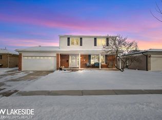 14111 Ivanhoe Dr, Warren, MI