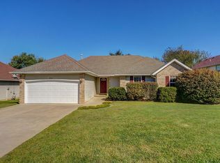 905 W Snider St, Ozark, MO 65721