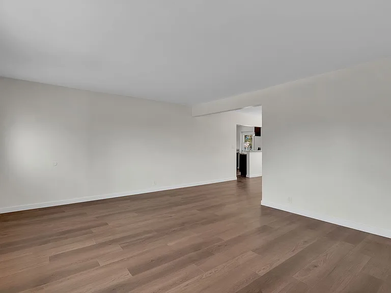 4366 Hilltop Dr — Photo 18