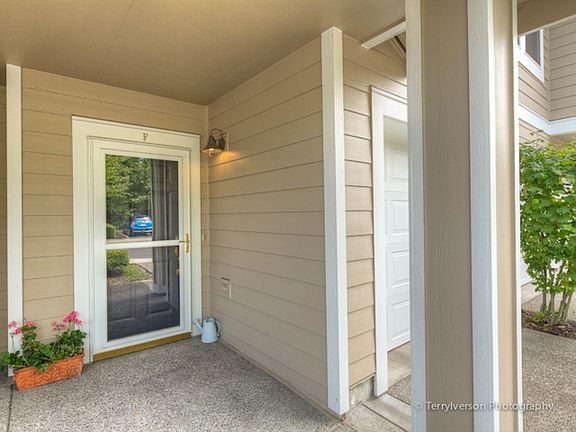 2nd image of 7216 SW Manor Way Unit F