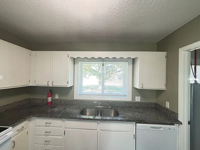 45 Indian Oak Ln — Photo 6