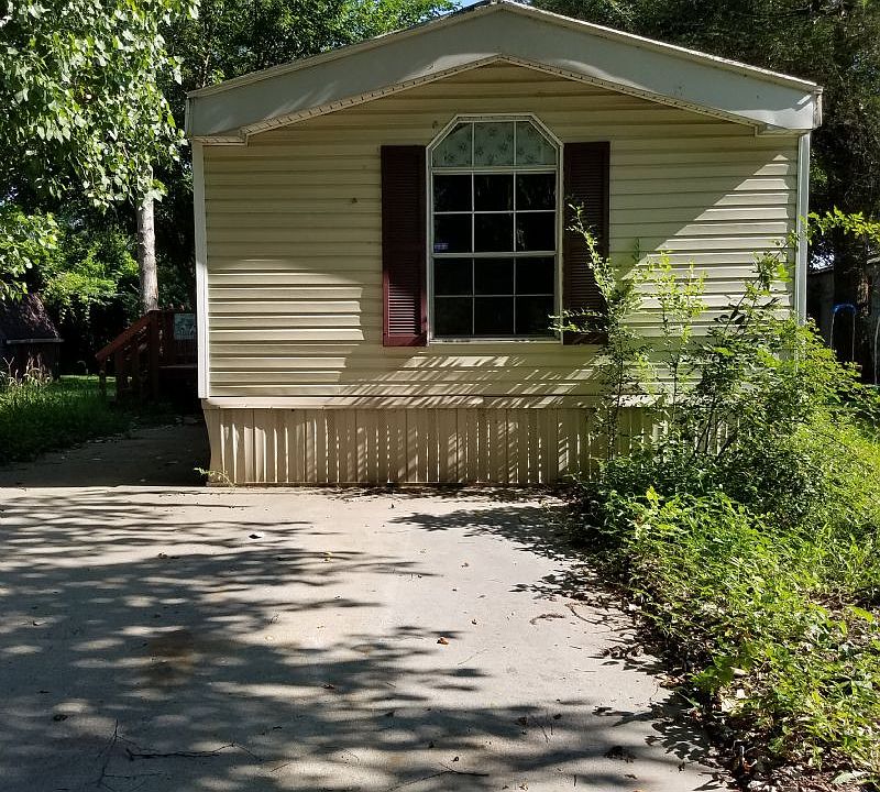 1st image of 12 Mallard Dr