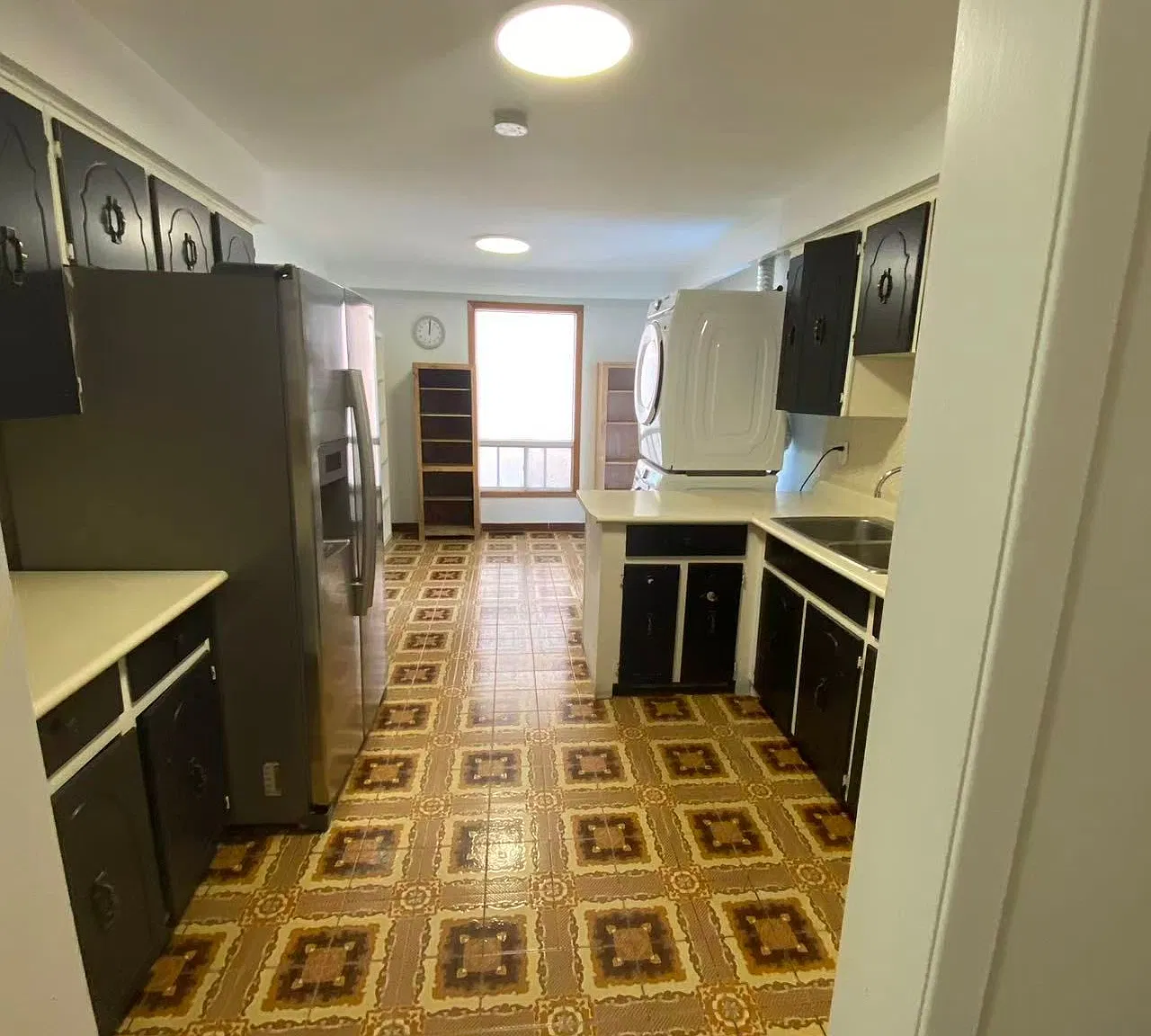 3 bed, $3,000 — Photo 3