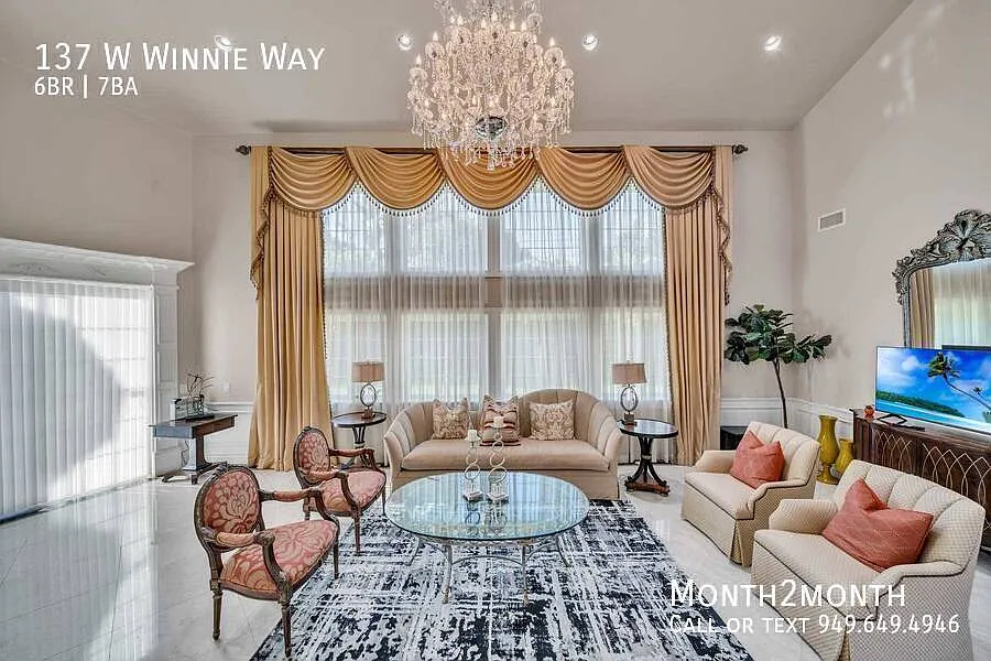 137 W Winnie Way