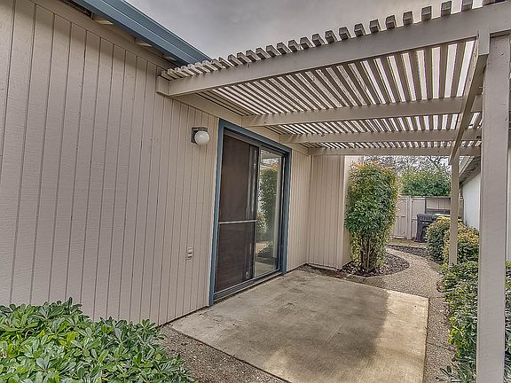 4th image of 6022 Carolina Cir