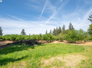 E Beacon Dr, Eugene, OR 97404