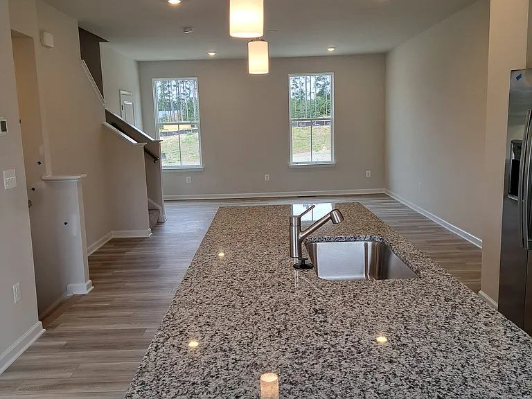 8737 Whitman Dr — Photo 5
