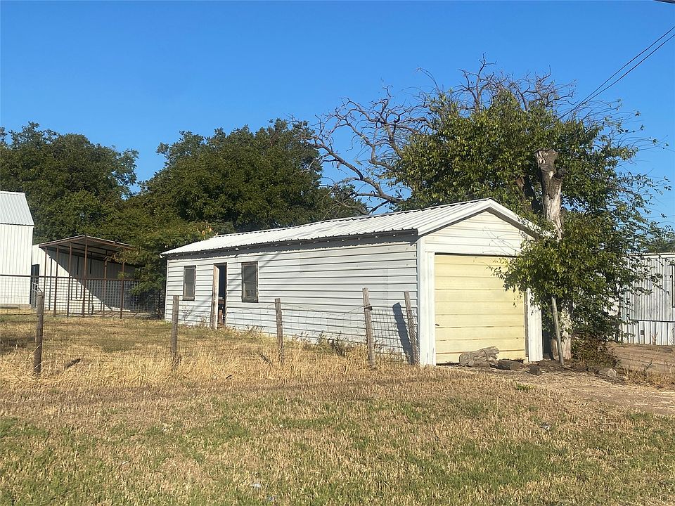 2nd image of 800 S 1st St