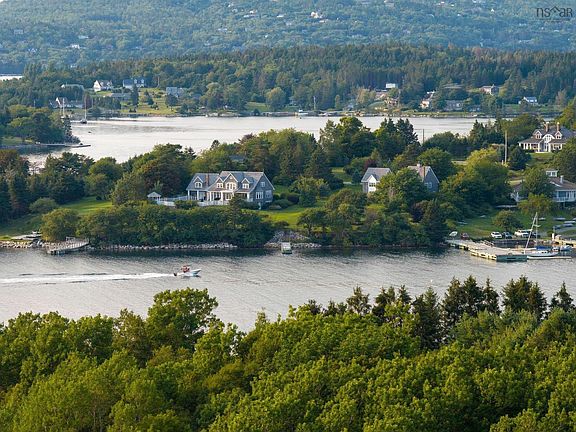 4th image of 104 Peggys Cove Rd