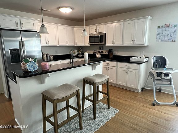 4th image of 117 Cove Place