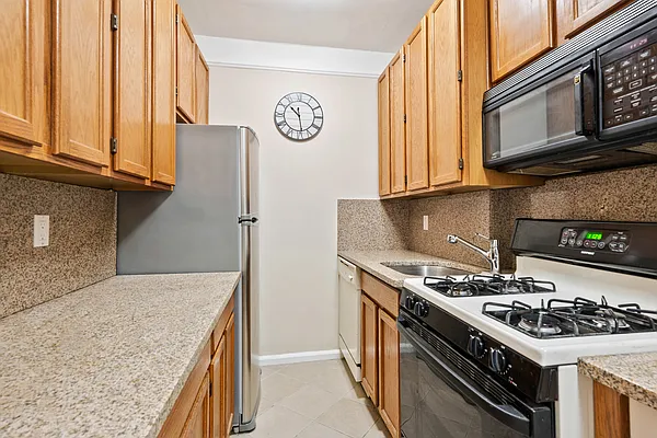 Sold by Compass | media 14