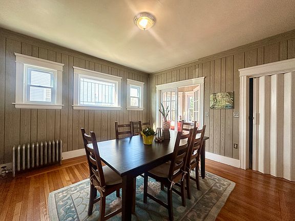 5th image of 223 Ivy St Unit 1