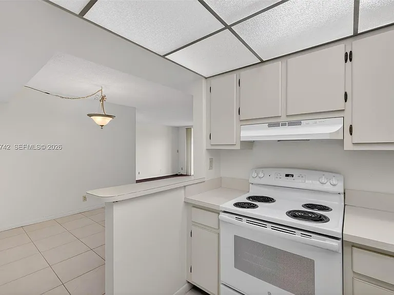 3100 W Rolling Hills Cir #303 — Photo 21