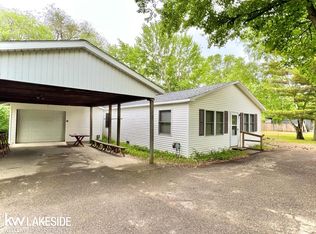 5785 Shady Lane Rd, Caseville, MI 48725