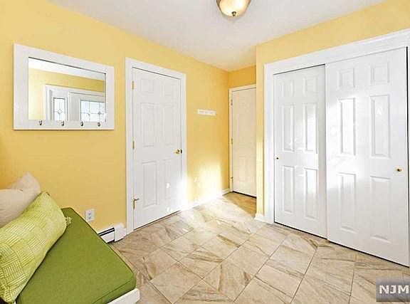 4th image of 137 Momar Dr