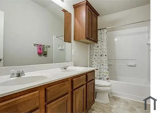 1601 Lionheart Dr — Photo 17