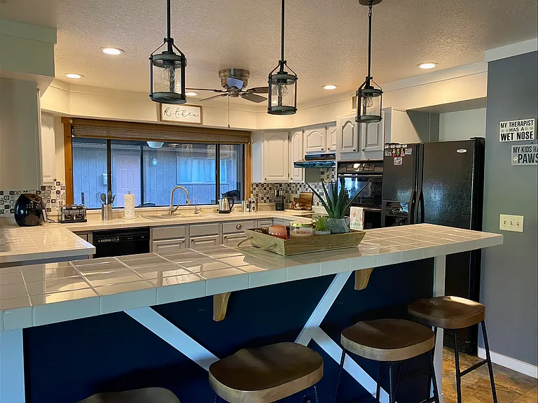3580 E Hinson Ave — Photo 5