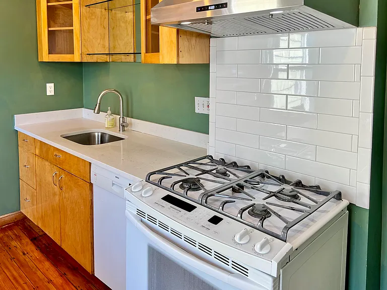 32 Fairmont Ave #2 — Photo 36