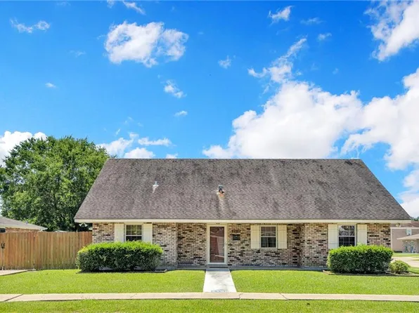 2160 Glouster St, Terrytown, LA 70056