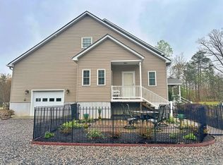 17410 Duval Rd, Moseley, VA 23120