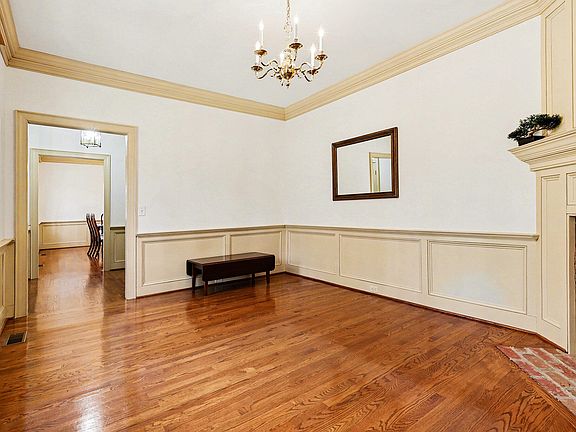 4th image of 4604 Bartwood Dr