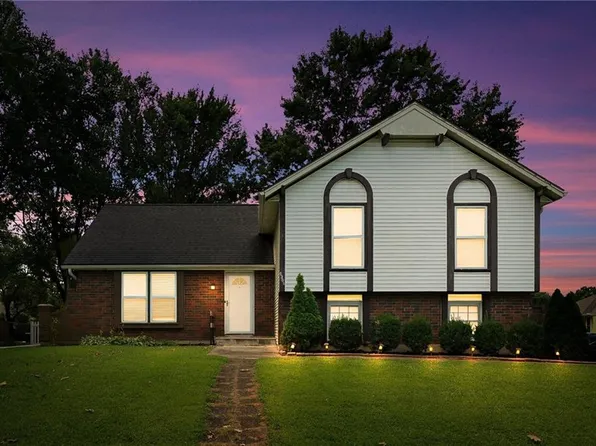 8301 E 166th St, Belton, MO 64012