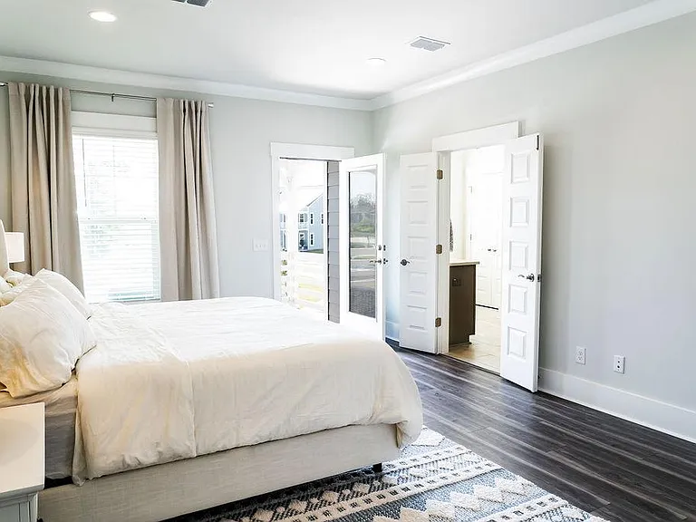 Primary suite