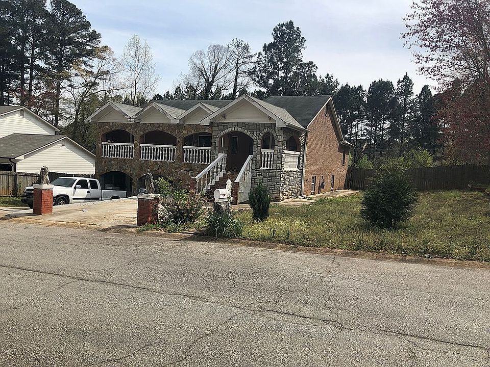 2nd image of 1062 Casanova Ct
