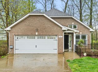 326 Southern Dr, Clarksville, TN 37042