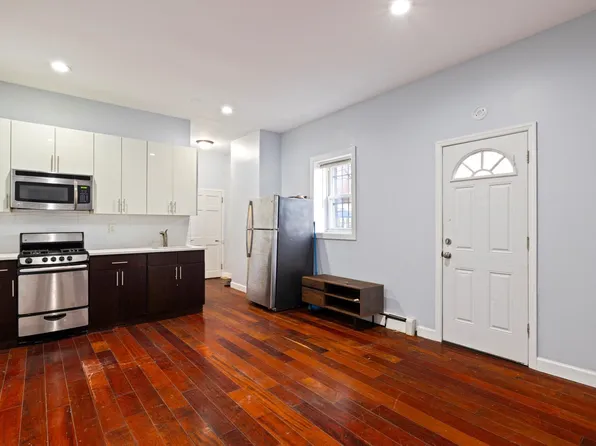 316 Chauncey Street image 4 of 9