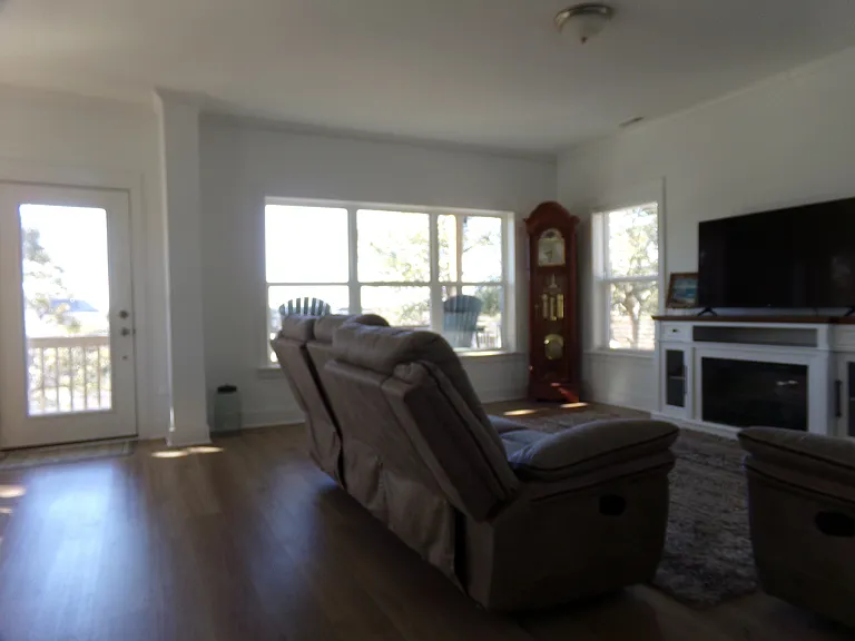 1919 Waterway St SW — Photo 6