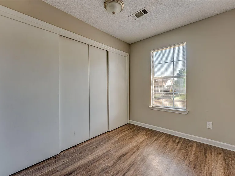 5540 Angelace Dr S — Photo 16