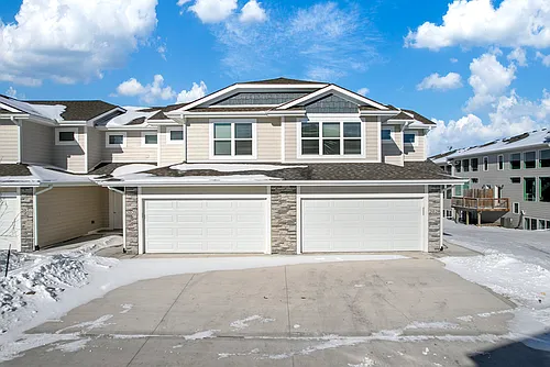 1404 NE Primrose Ln Photo 1