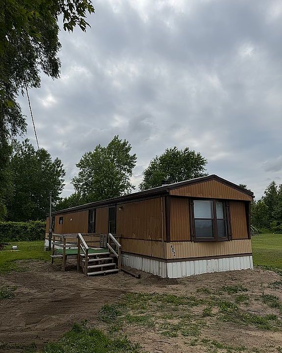 1st image of 4966 Bush Rd