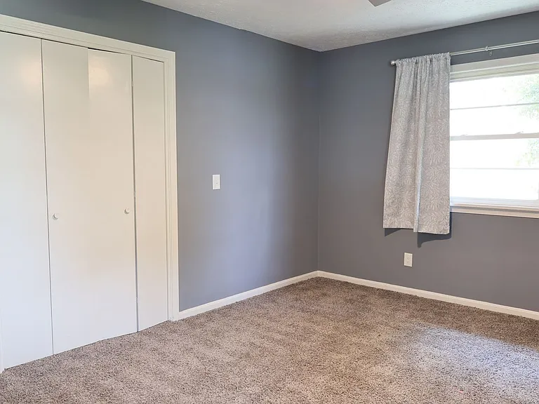712 Plaza Dr — Photo 14