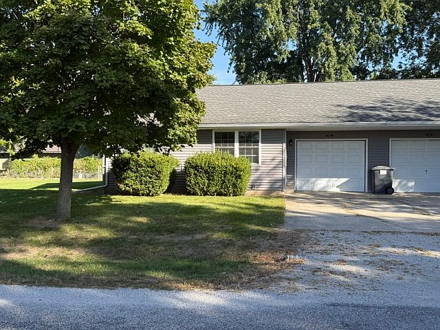 1st image of 16 Southview Dr